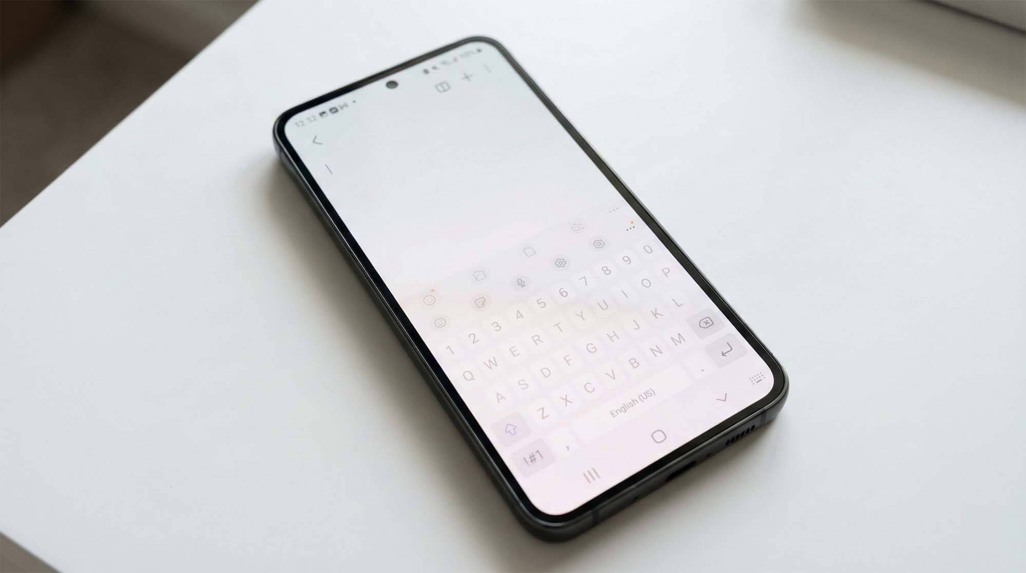 三星手機螢幕烙印與殘影狀況示意圖